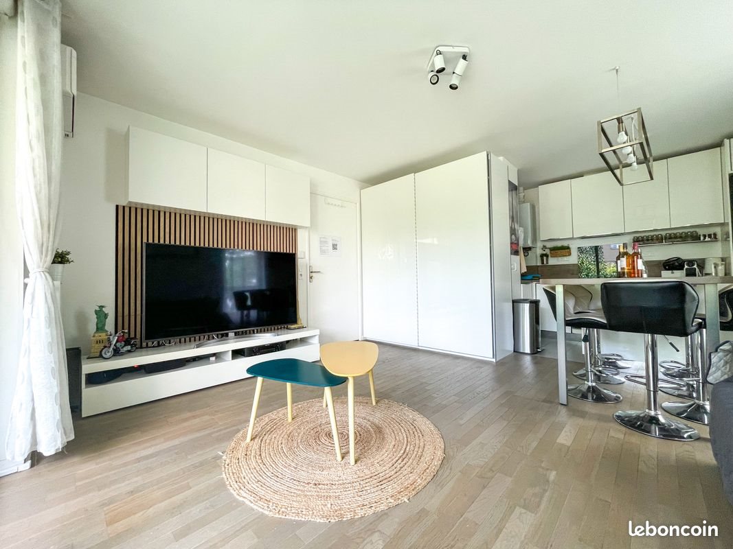 Appartement à louer, 25m², Nanterre