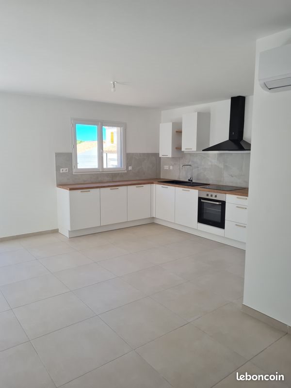 Maison à louer, 102m², Rocbaron