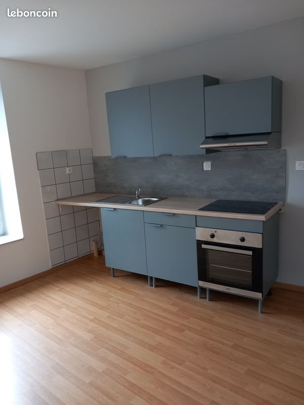 Appartement à louer, 85m², Bains
