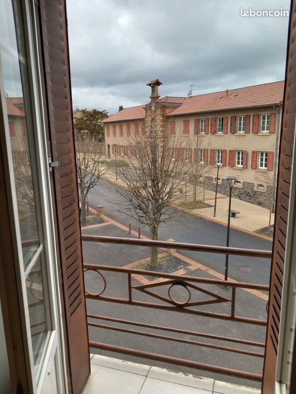 Appartement à louer, 85m², Bains