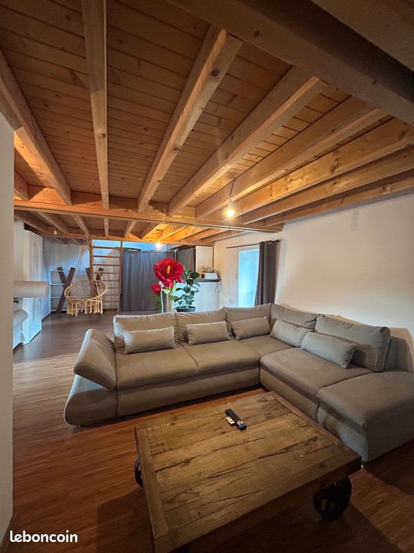Maison à louer, 120m², Loyat