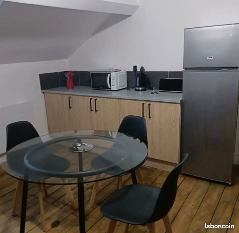 Appartement à louer, 45m², Aurillac