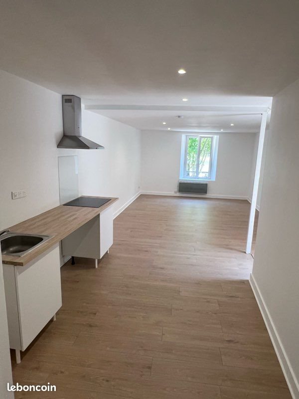 Appartement à louer, 60m², Tournon-sur-Rhône
