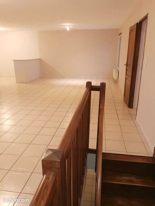 Maison à louer, 124m², Mâcon