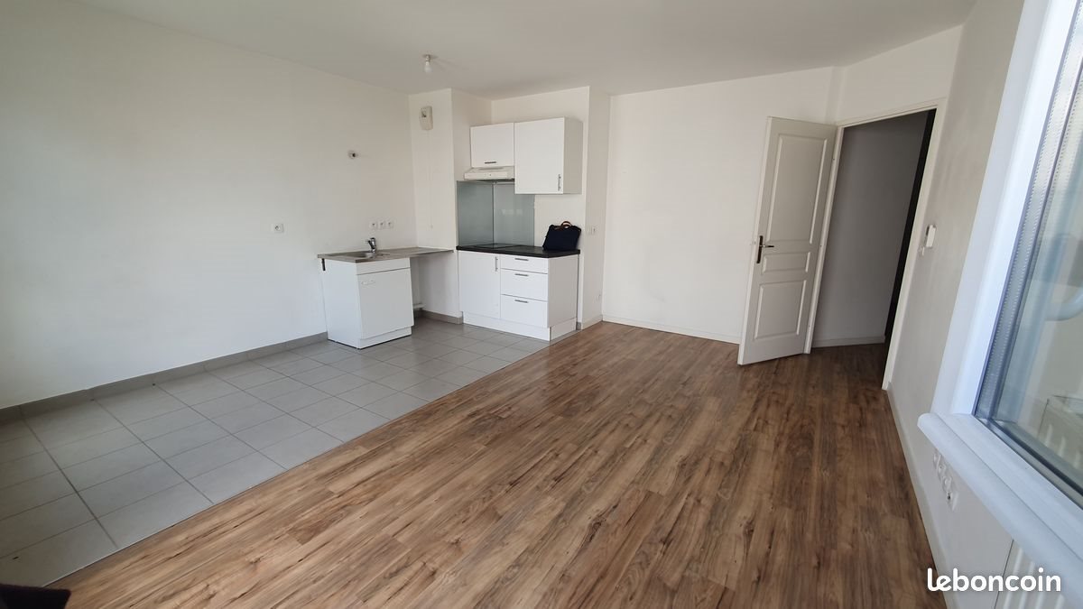 Appartement à louer, 32m², Massy