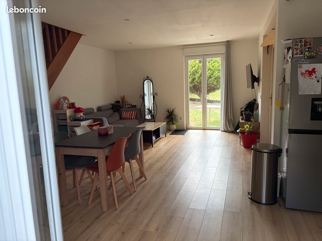 Maison à louer, 65m², Pontpoint
