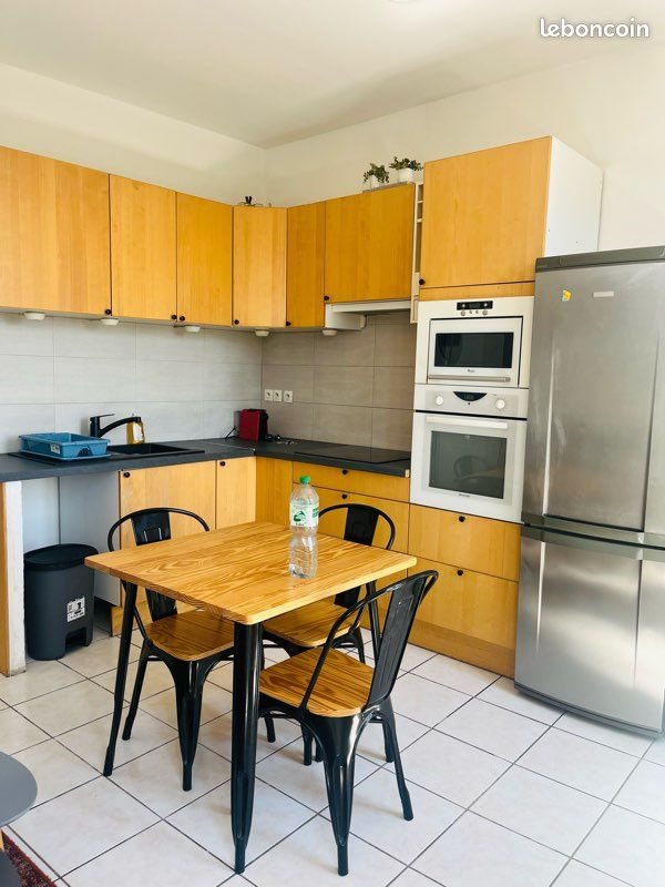 Appartement à louer, 27m², Marseille 4ème