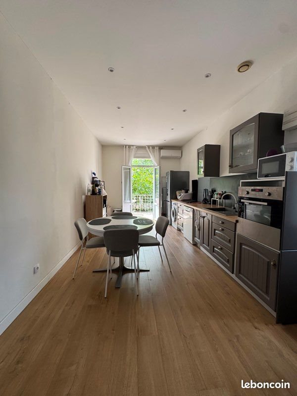 Appartement à louer, 90m², Grabels