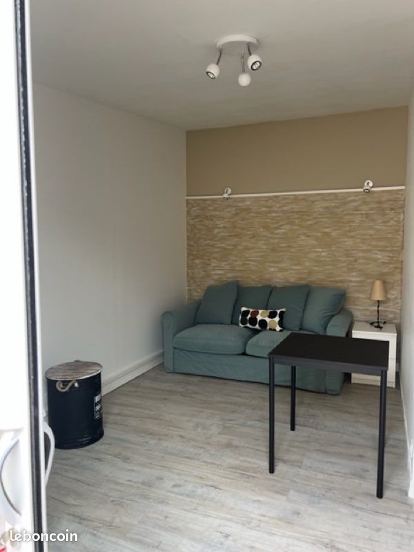 Appartement à louer, 23m², Eguilles