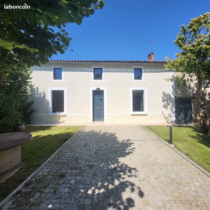 Maison à vendre, 176m², La Chapelle-Pouilloux