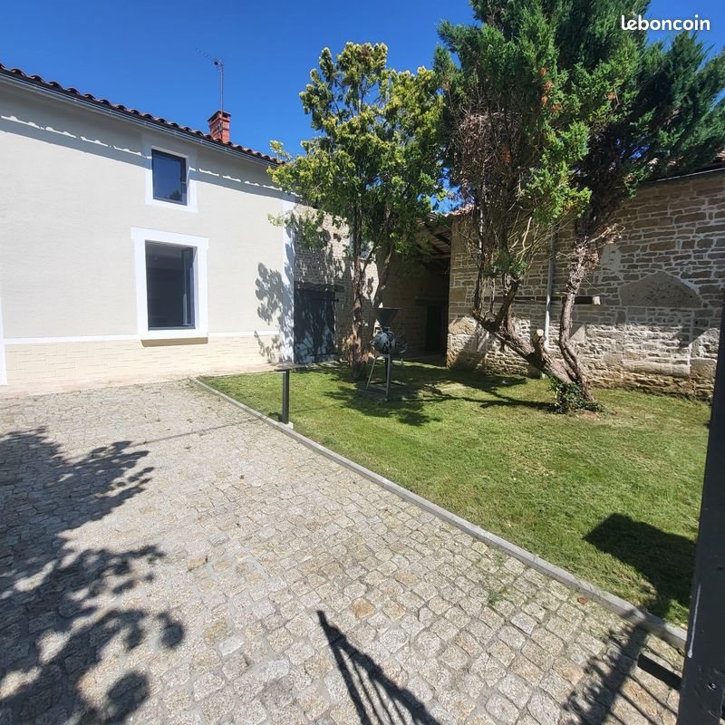 Maison à vendre, 176m², La Chapelle-Pouilloux