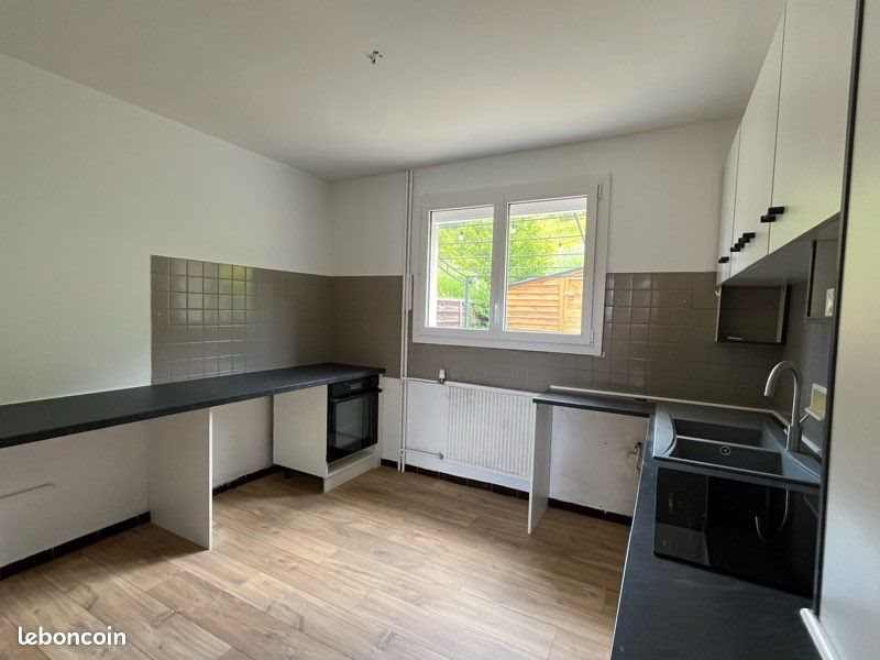 Maison à louer, 85m², Mende