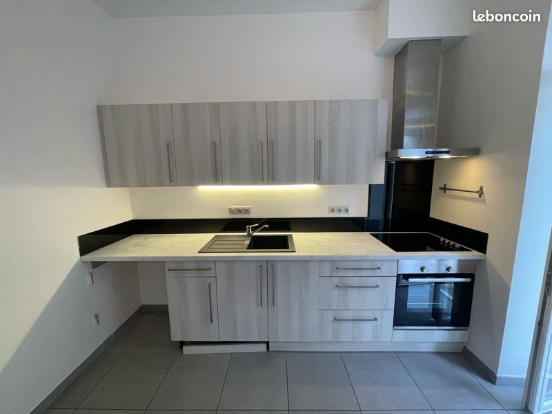 Appartement à louer, 65m², Figeac