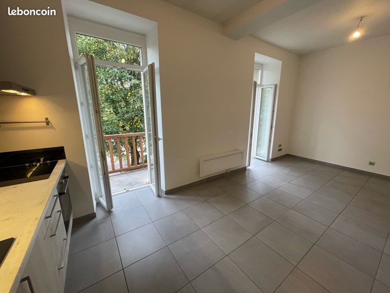 Appartement à louer, 65m², Figeac