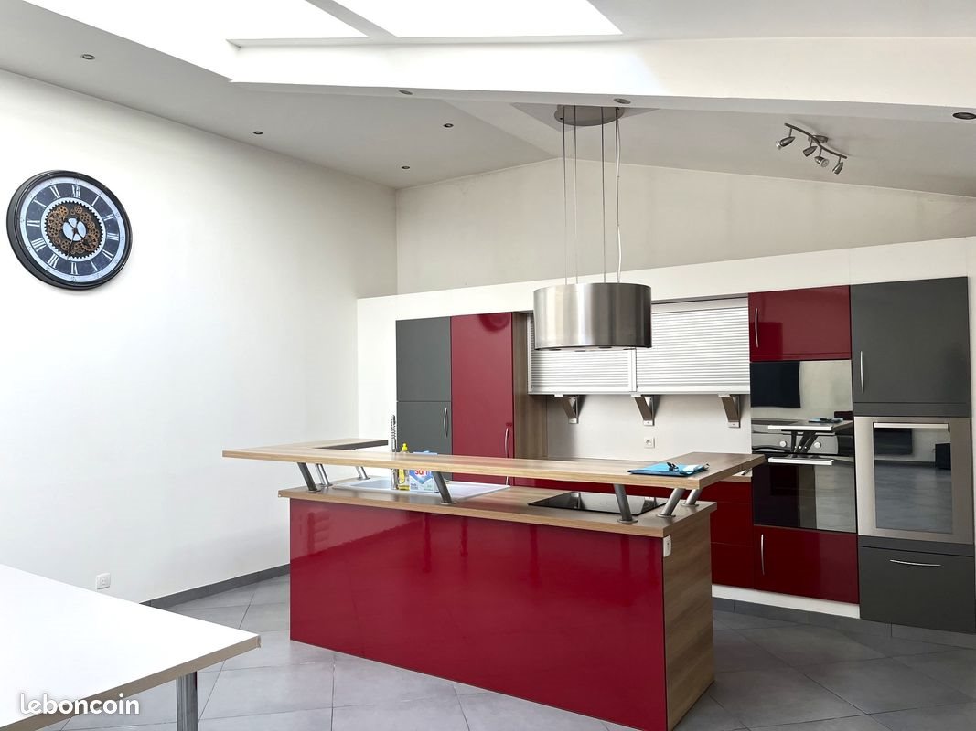 Maison à louer, 120m², Saint-Quentin