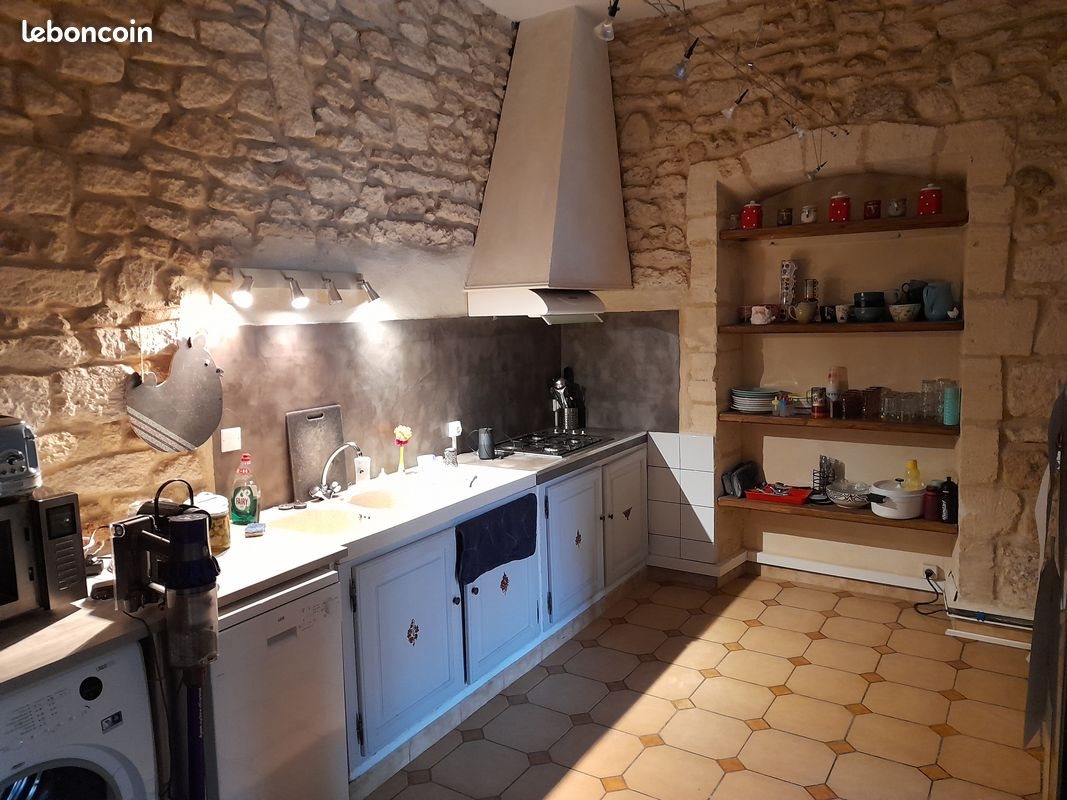 Appartement à louer, 80m², Beaucaire