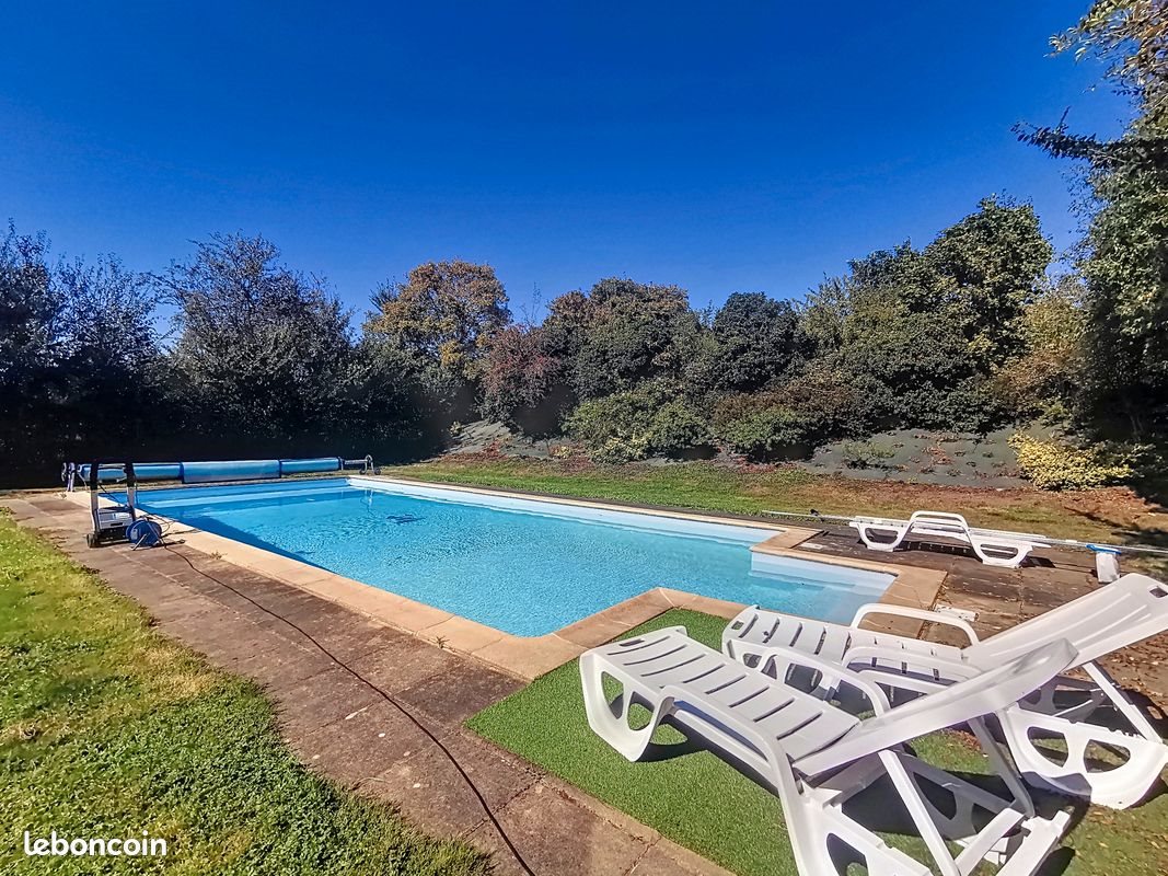 Maison à vendre, 1175m², Sainte-Suzanne