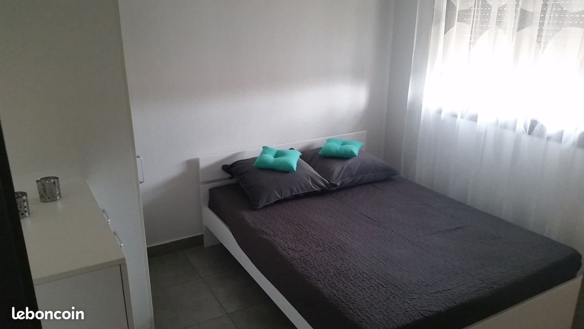Appartement à louer, 28m², Marignane