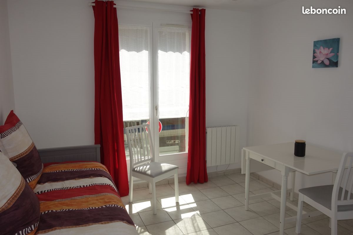Appartement à louer, 22m², Saint-Cyr-l'Ecole