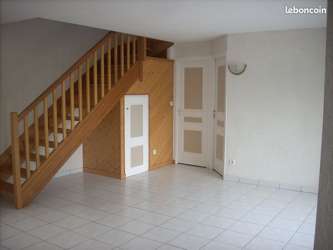 Maison à louer, 97m², Lignol