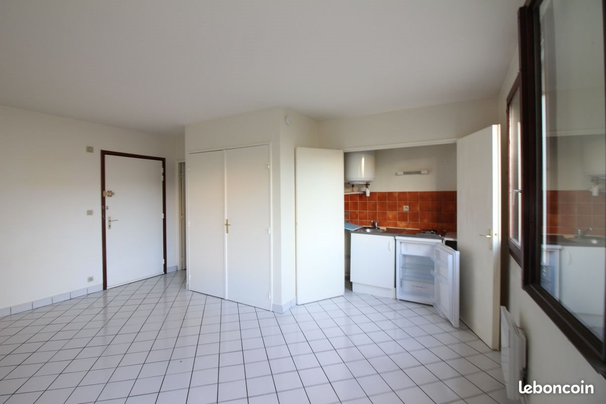 Appartement à louer, 28m², Saint-Etienne