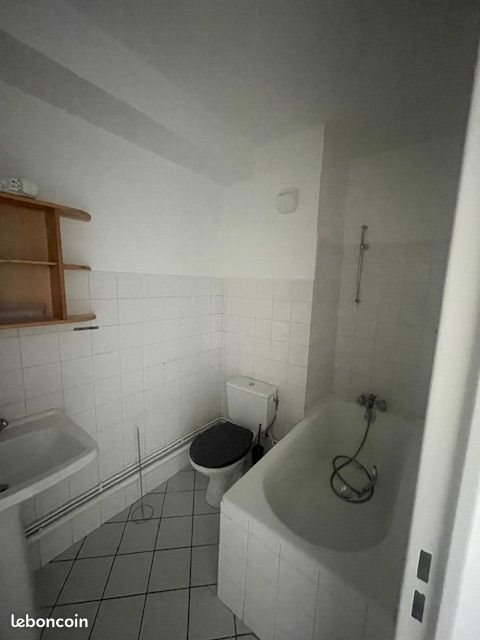 Appartement à louer, 28m², Saint-Etienne
