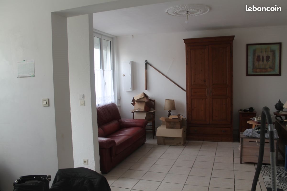 Maison à louer, 80m², Allouagne