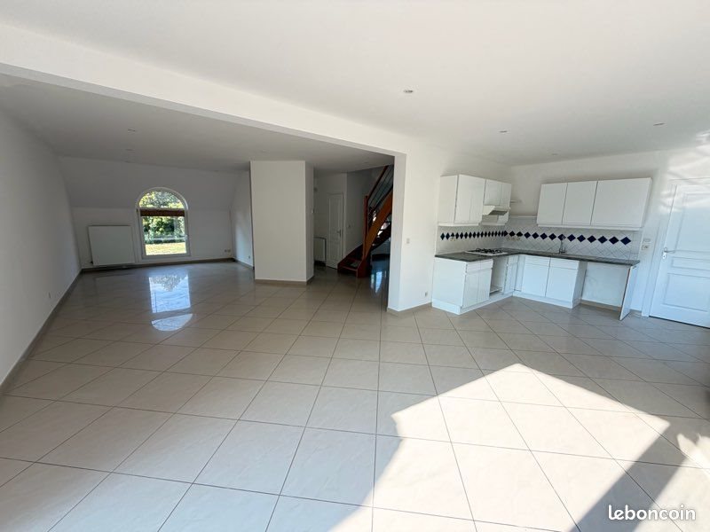 Maison à louer, 125m², Bersée