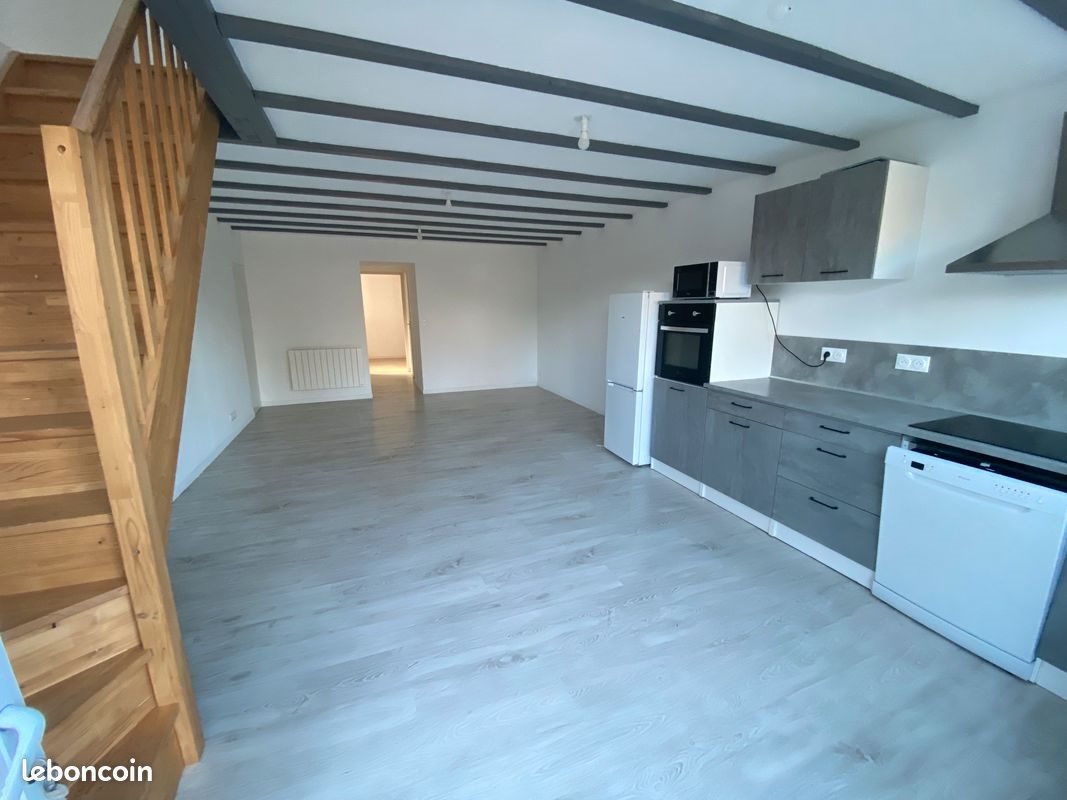 Maison à louer, 70m², Berneuil