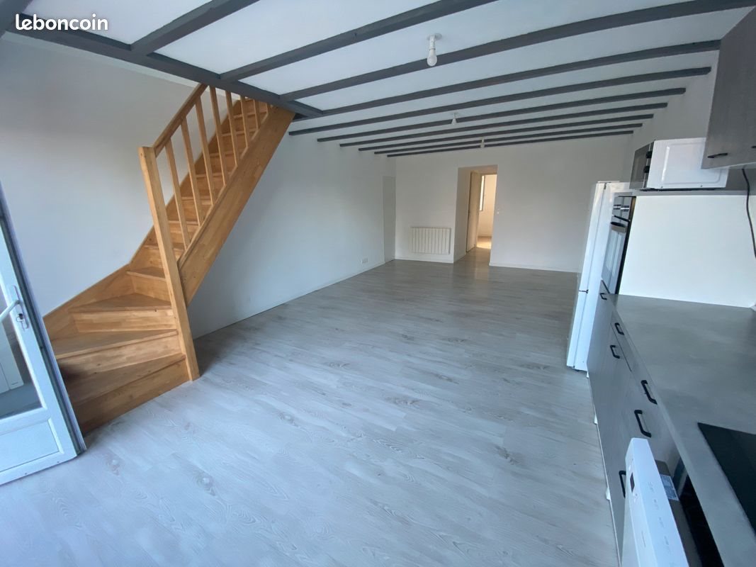Maison à louer, 70m², Berneuil