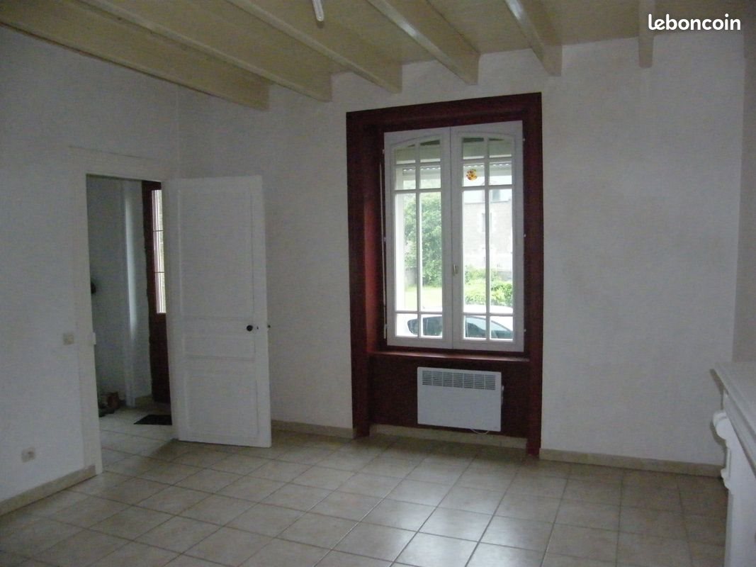Maison à louer, 85m², Saint-Coulomb