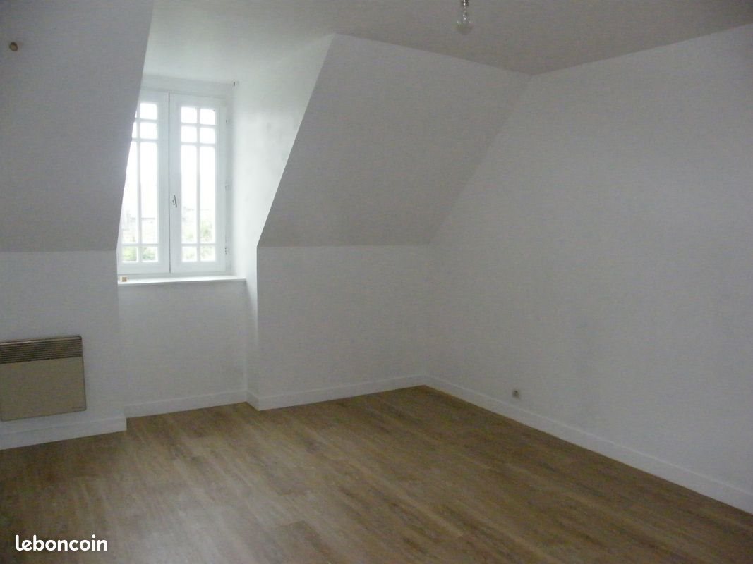 Maison à louer, 85m², Saint-Coulomb