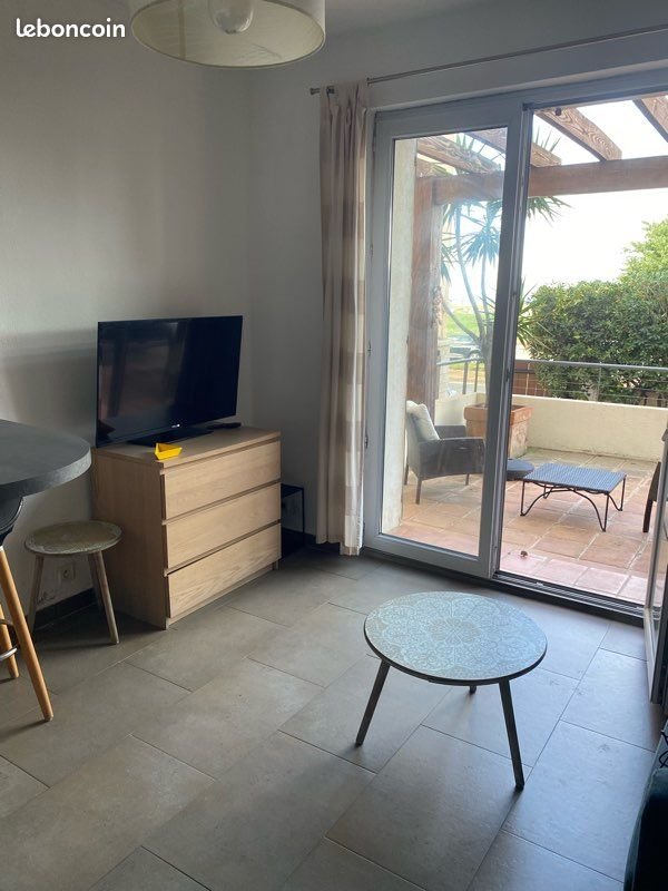Appartement à louer, 28m², Marseille 8ème