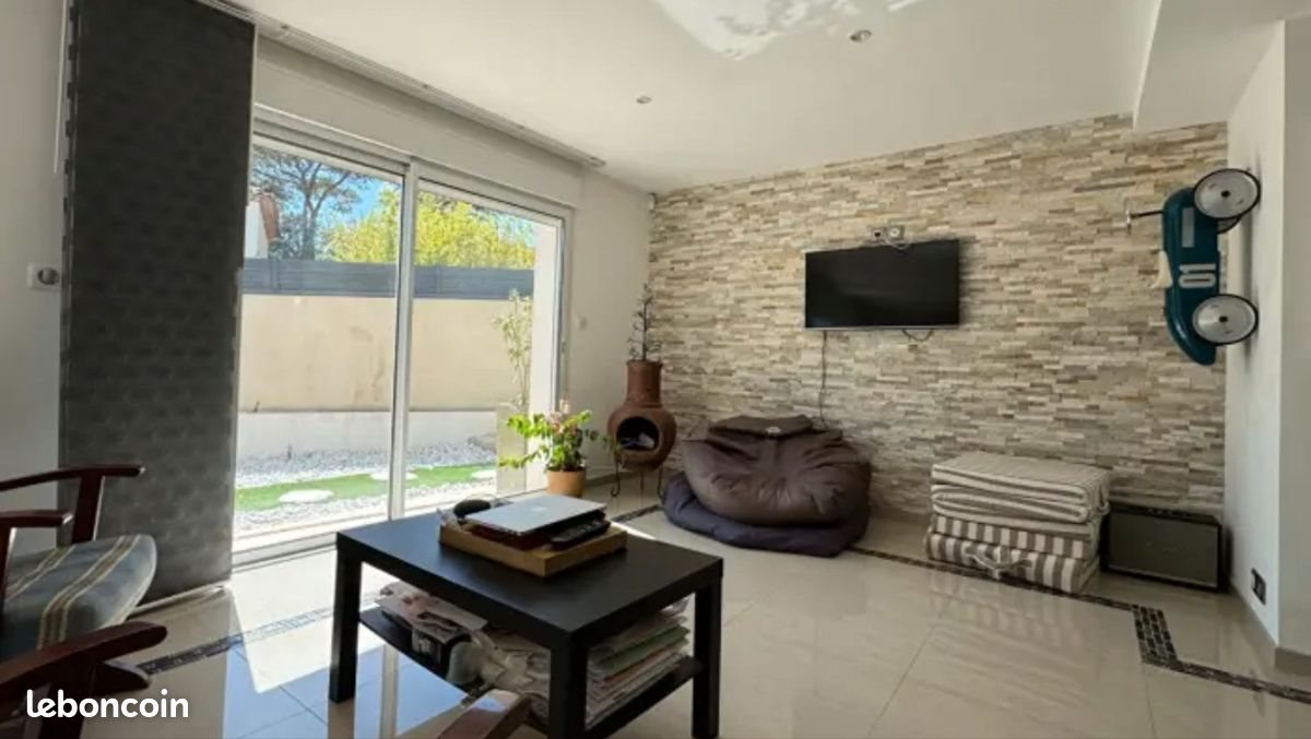 Maison à louer, 140m², Saint-Maximin-la-Sainte-Baume