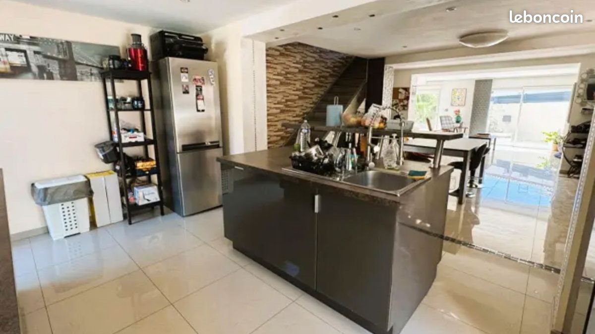 Maison à louer, 140m², Saint-Maximin-la-Sainte-Baume