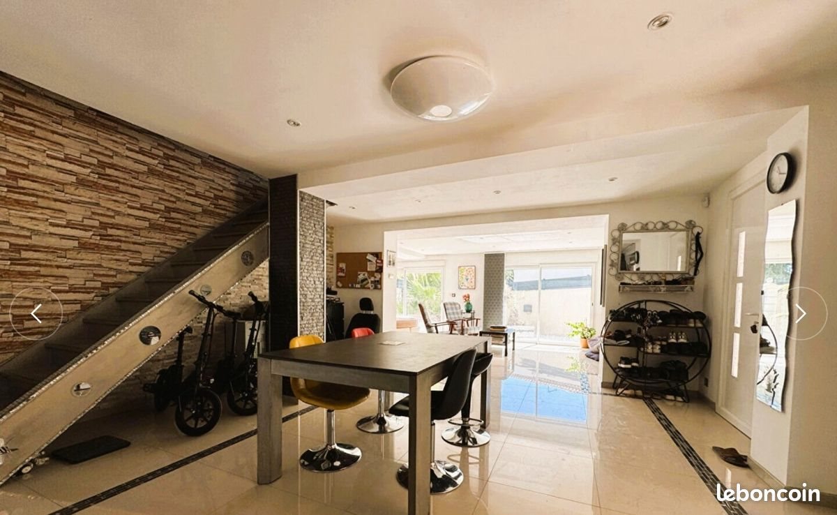 Maison à louer, 140m², Saint-Maximin-la-Sainte-Baume