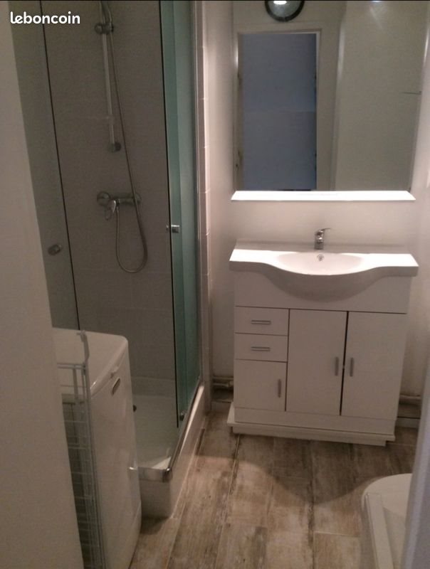 Appartement à louer, 23m², Courbevoie