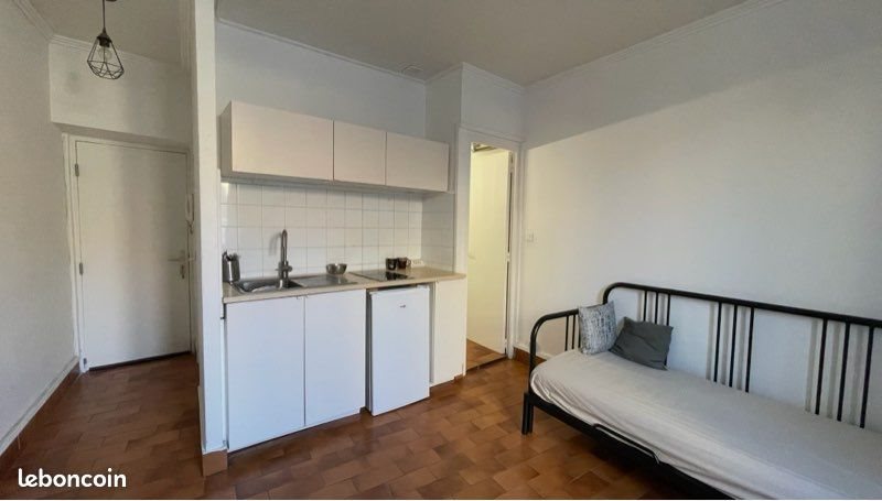 Appartement à louer, 20m², Nîmes
