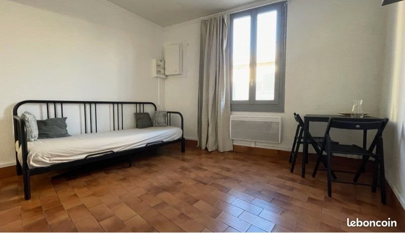 Appartement à louer, 20m², Nîmes