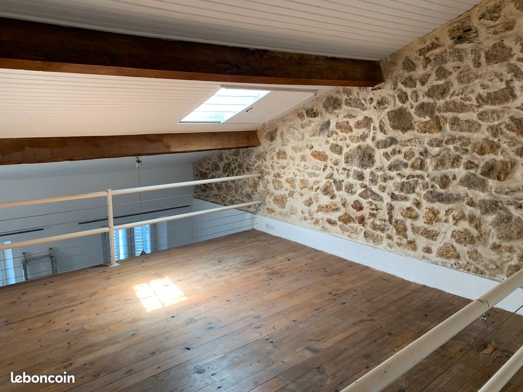 Appartement à louer, 55m², Marseille 3ème