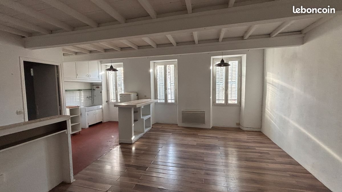 Appartement à louer, 55m², Marseille 3ème