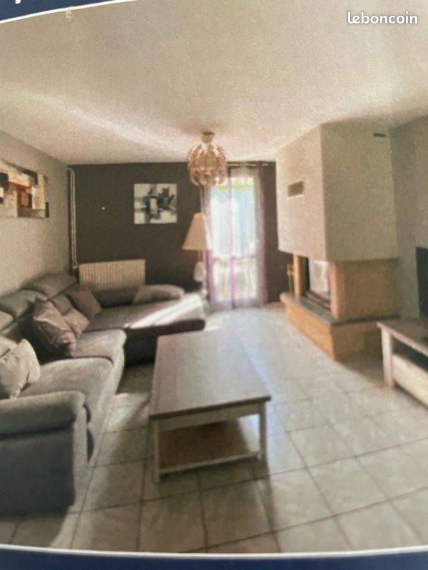 Maison à louer, 100m², Arpajon-sur-Cère