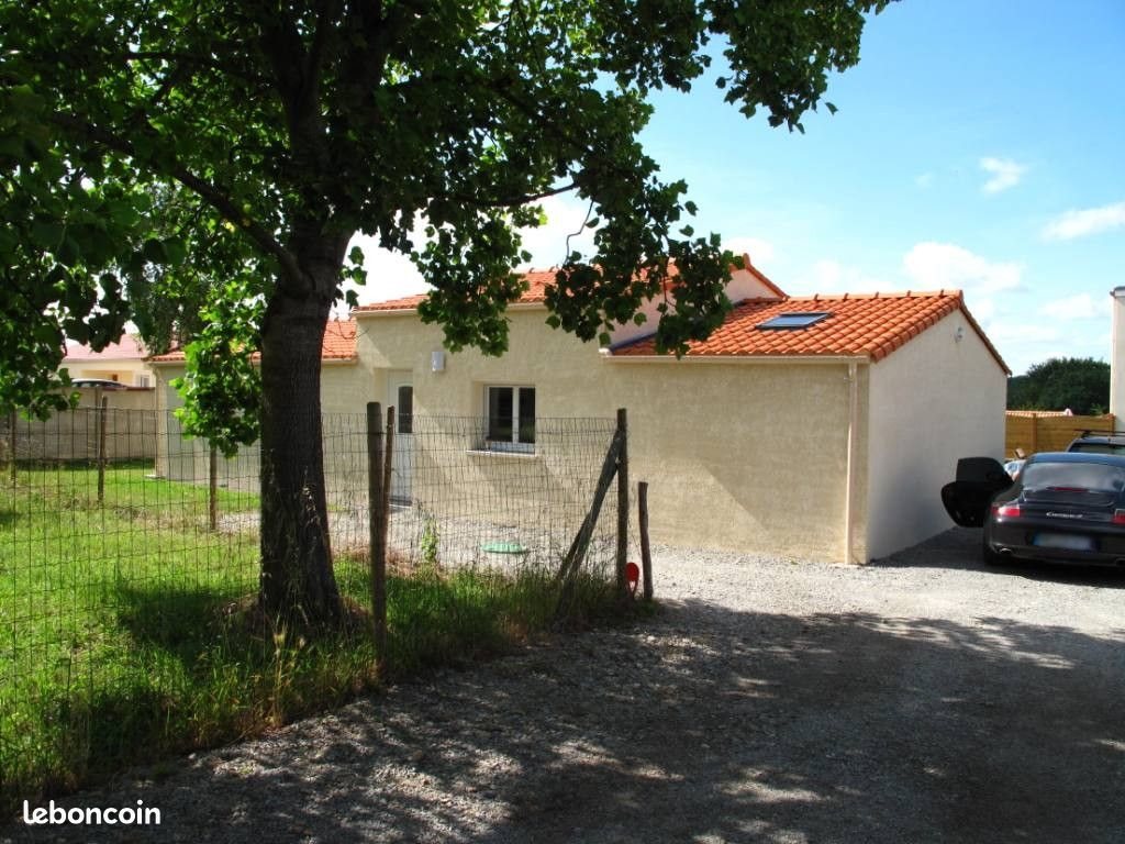 Maison à louer, 90m², Brains