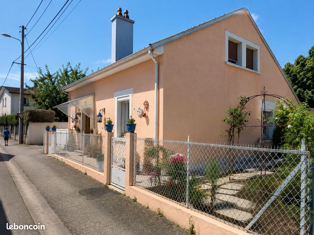 Maison à vendre, 104m², Thaon-les-Vosges
