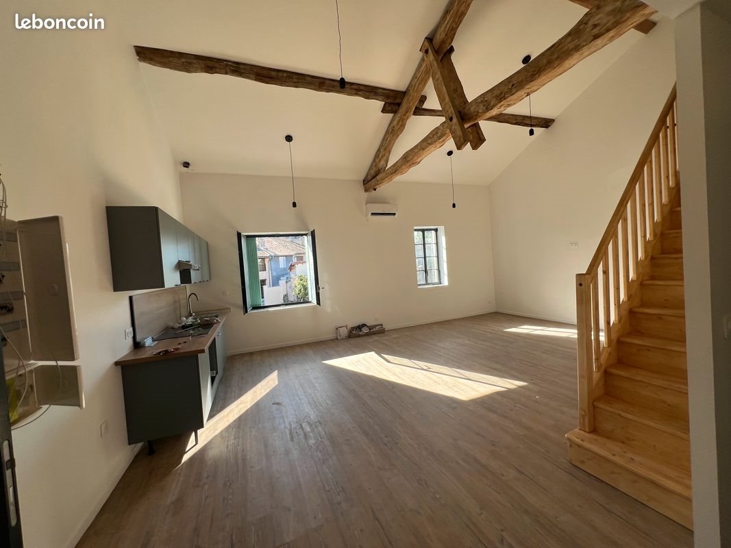 Appartement à louer, 99m², Réalville