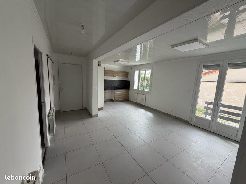 Appartement à louer, 70m², Saint-Clair-du-Rhône