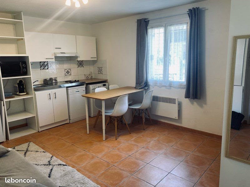 Appartement à louer, 27m², Saint-Cyr-sur-Mer