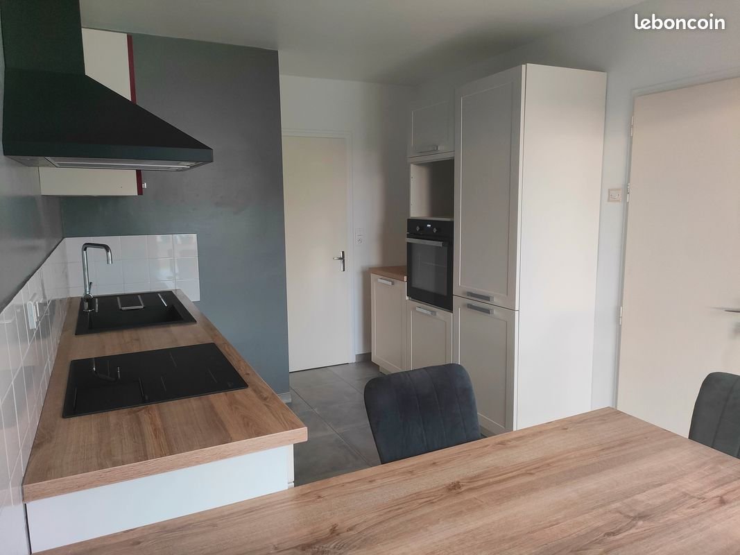 Maison à louer, 66m², Montournais