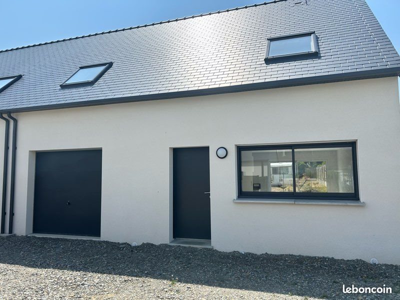 Maison à louer, 81m², Ploudalmézeau