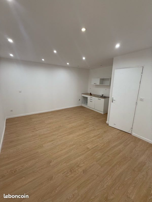 Appartement à louer, 22m², Bagnols-sur-Cèze
